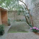 Living Rome