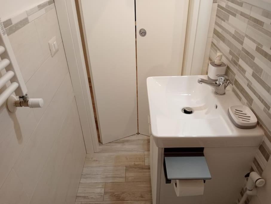 Apartment Living Rom